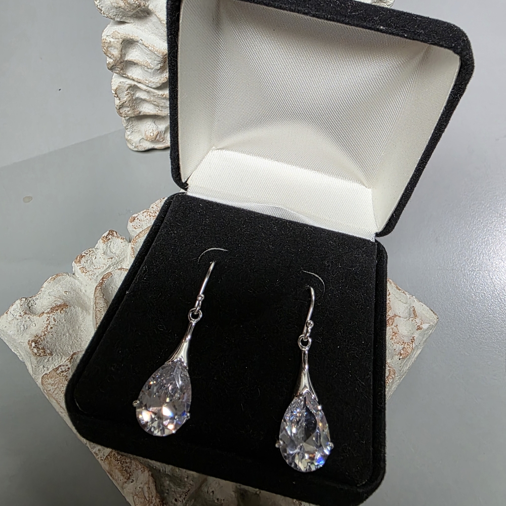Elegant Silver Teardrop Earrings